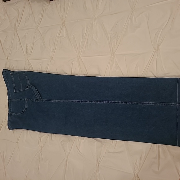 Jeans - Picture 11 of 15
